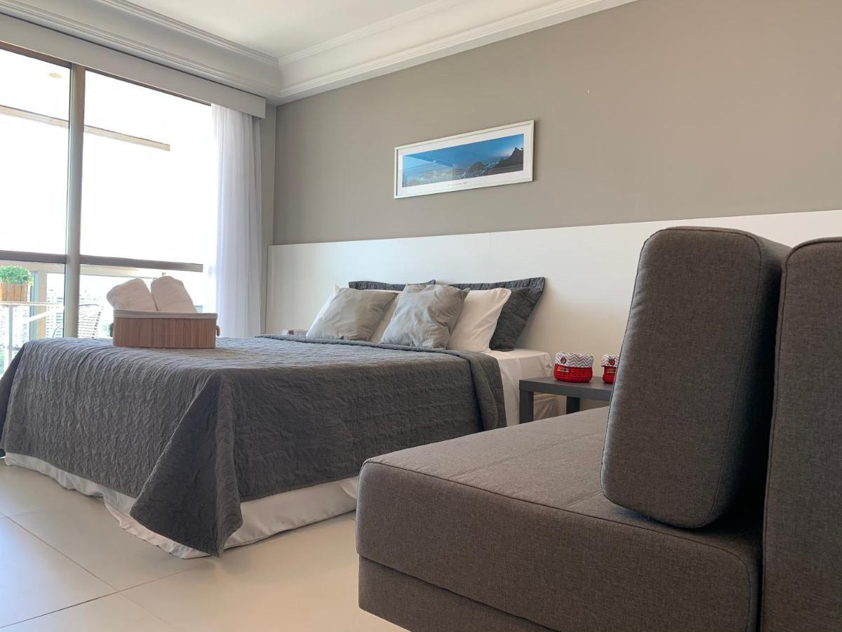 Acesso Praia, Vista Mar, Estacionamento, Cozinha, Conforto Apartamento *