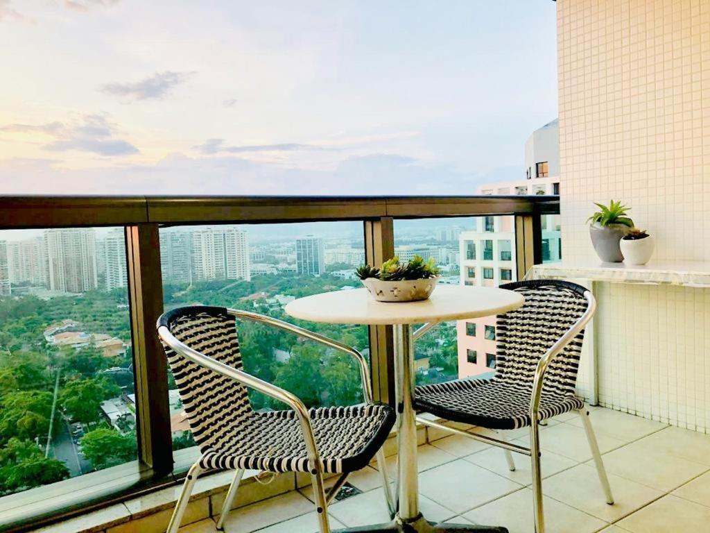 Acesso Praia, Vista Mar, Estacionamento, Cozinha, Conforto Apartamento